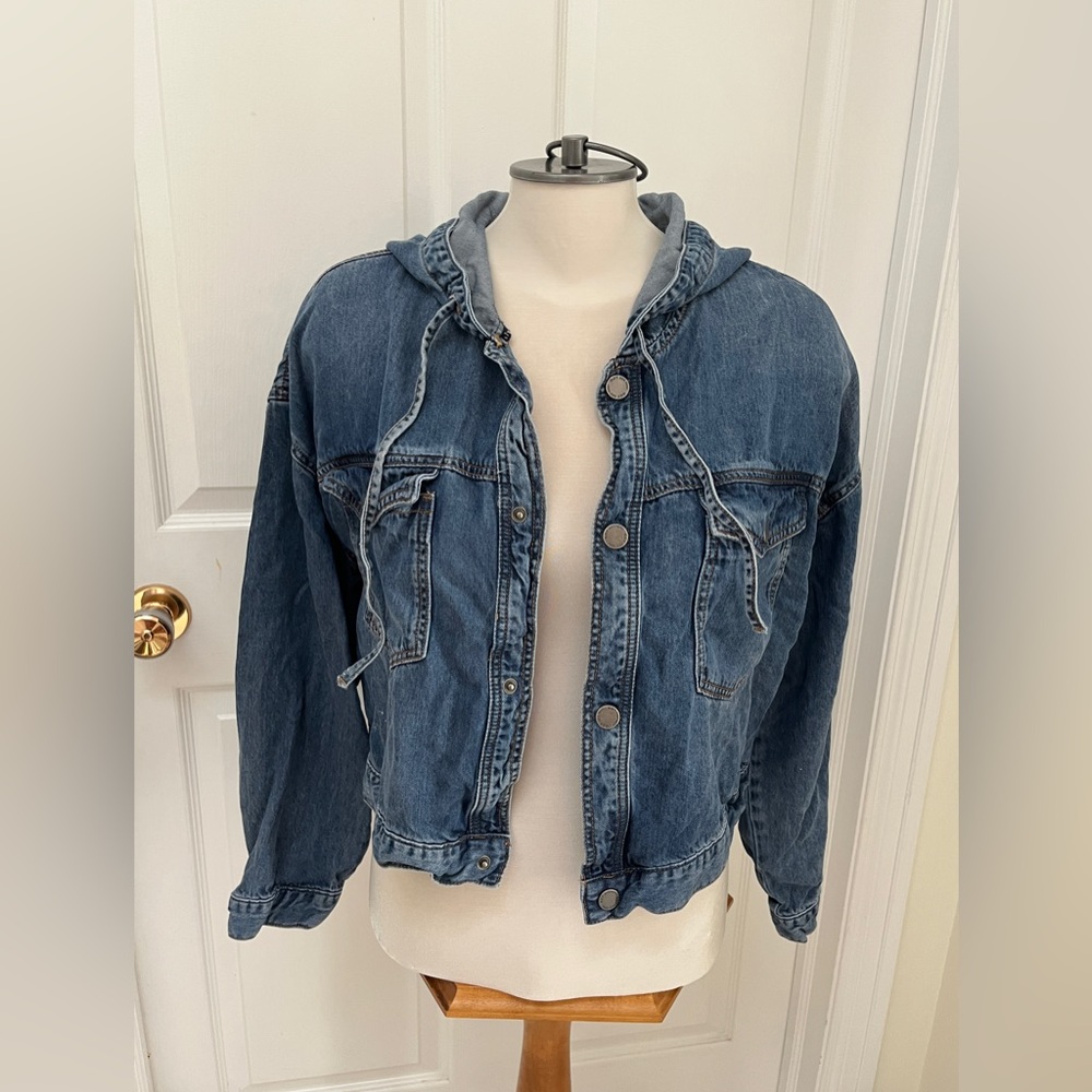 OAT Cropped Denim Jean Jacket Size Large Womens Light Wash